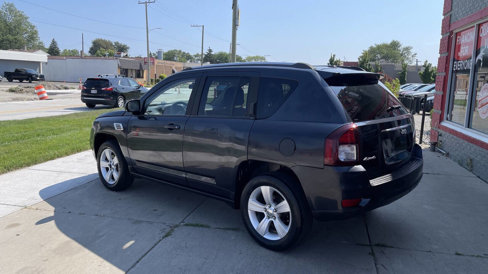 Used 2014 Jeep Compass Latitude w/ Sun/Sound Group image 10