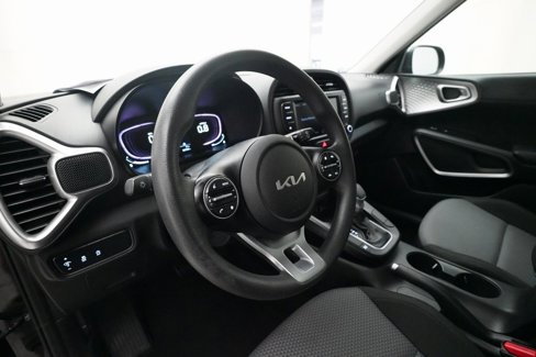 Certified 2023 Kia Soul LX w/ LX Technology Package image 8