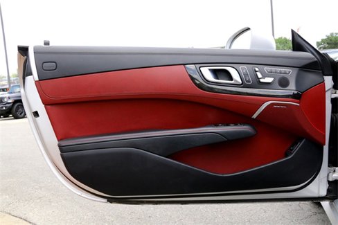 Used 2013 Mercedes-Benz SL 550 image 25