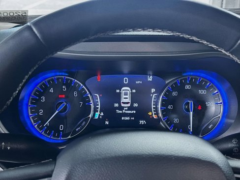 Used 2022 Chrysler Pacifica Touring-L image 14