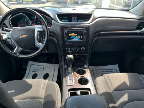 Used 2016 Chevrolet Traverse LT w/ Style and Technology Package image 15