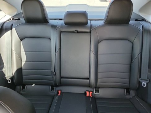 Used 2023 Volkswagen Jetta SE image 5