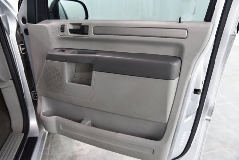 Used 2007 Ford Freestar SE image 14