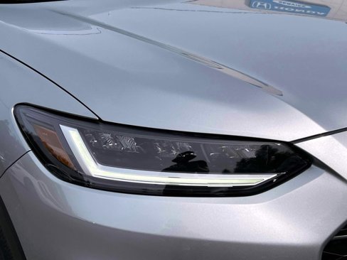 Certified 2023 Honda HR-V LX image 9