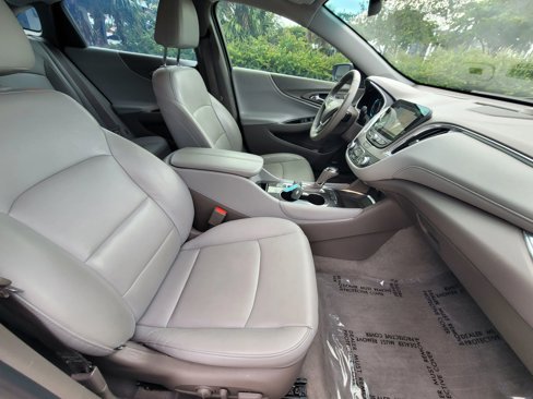 Used 2016 Chevrolet Malibu LT w/ Leather Package image 11