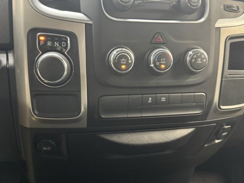 Used 2016 RAM 1500 Classic SLT image 21