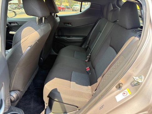 Used 2019 Toyota C-HR LE image 15