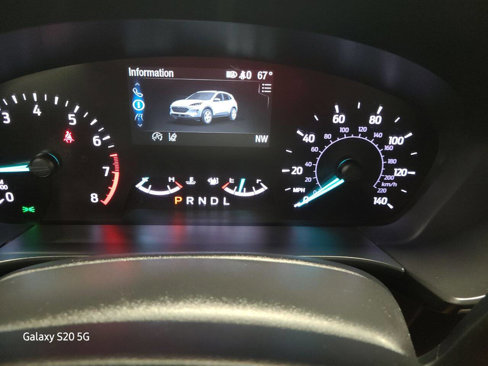 Used 2020 Ford Escape SE image 30