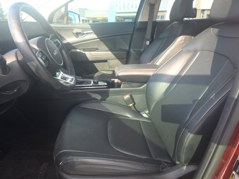 Used 2023 Kia Sportage SX image 9