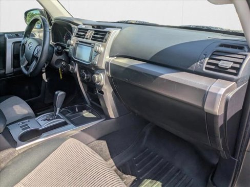 Used 2014 Toyota 4Runner SR5 image 19