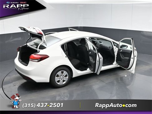 Used 2017 Kia Forte LX image 29