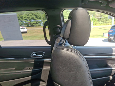 Used 2019 Jeep Grand Cherokee Limited w/ Luxury Group II image 13