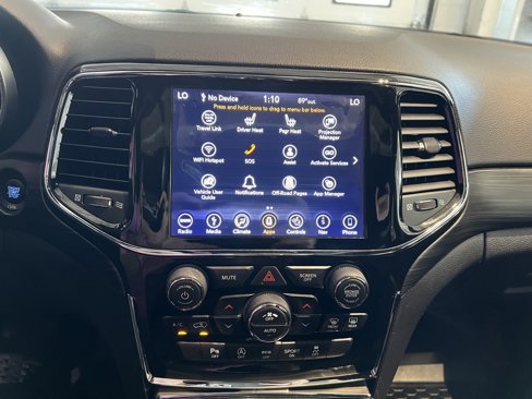 Used 2019 Jeep Grand Cherokee Altitude image 25