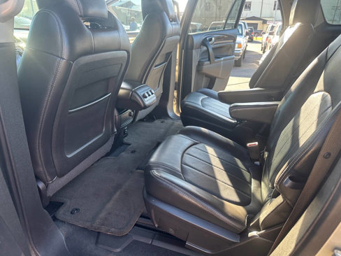 Used 2017 Buick Enclave Leather image 10