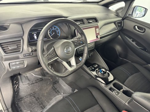Used 2021 Nissan Leaf SV image 14