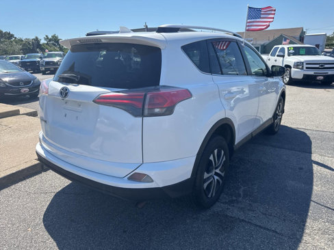 Used 2016 Toyota RAV4 LE image 10