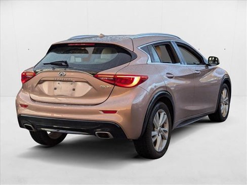 Used 2018 INFINITI QX30 Premium w/ Cargo Package image 5