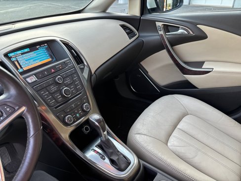Used 2015 Buick Verano Leather w/ Experience Buick Package image 27