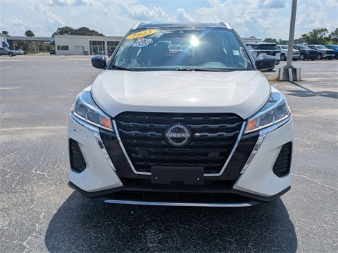 Used 2023 Nissan Kicks SV image 9
