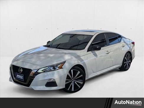 Used 2022 Nissan Altima 2.0 SR image 1
