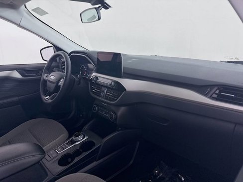 Used 2022 Ford Escape SE w/ Cold Weather Package image 27