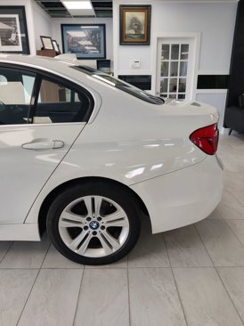 Used 2018 BMW 330e image 10