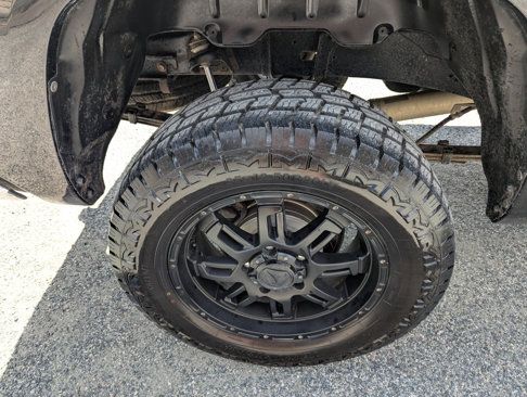 Used 2014 Toyota Tundra SR5 w/ SR5 Upgrade Package image 6