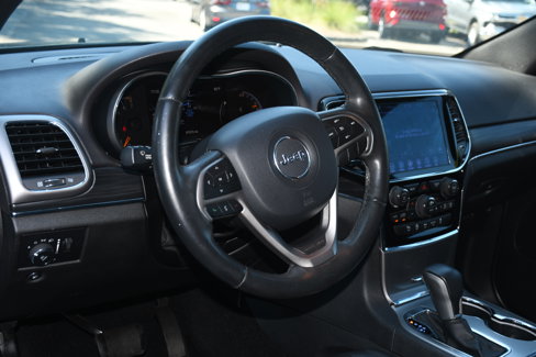Used 2019 Jeep Grand Cherokee Limited image 9