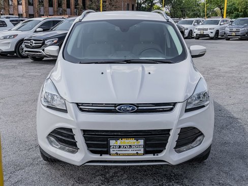 Used 2016 Ford Escape Titanium image 2