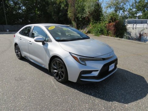 Used 2024 Toyota Corolla SE image 7