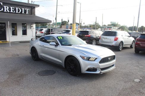 Used 2017 Ford Mustang Premium image 1