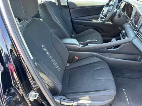 Used 2021 Hyundai Elantra SEL image 13