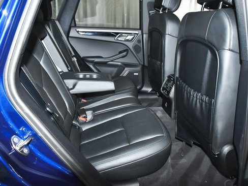 Used 2022 Porsche Macan image 49