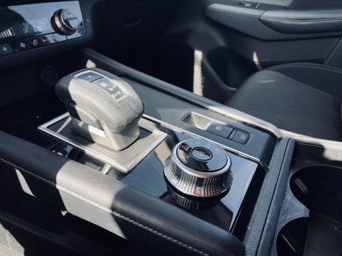 Used 2023 Mitsubishi Outlander ES image 18