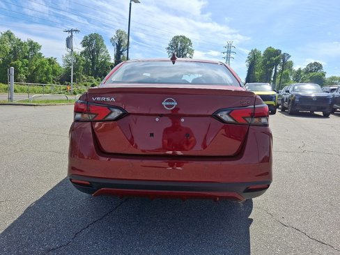 New 2025 Nissan Versa SR w/ Trunk Package image 6