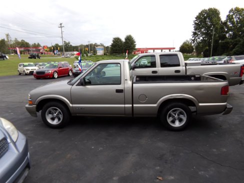 Used 1999 Chevrolet S10 Pickup LS w/ Preferred Equipment Group image 1