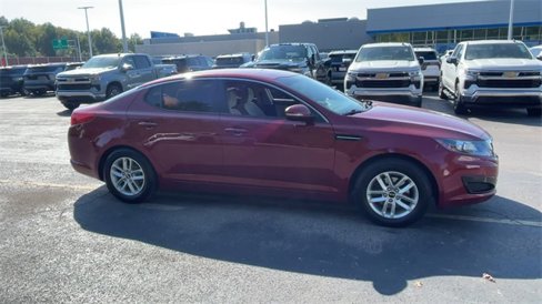 Used 2011 Kia Optima LX image 9