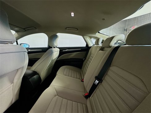 Used 2018 Ford Fusion S image 23
