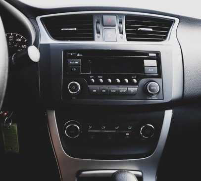 Used 2015 Nissan Sentra S image 3