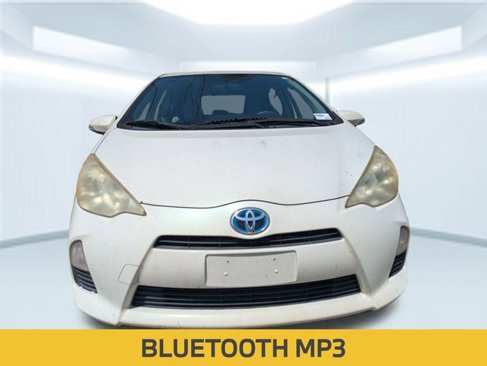 Used 2012 Toyota Prius C One image 2