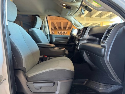 Used 2019 RAM 2500 Big Horn image 30