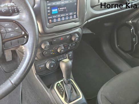Used 2019 Jeep Renegade Altitude w/ Quick Order Package 2XM image 22