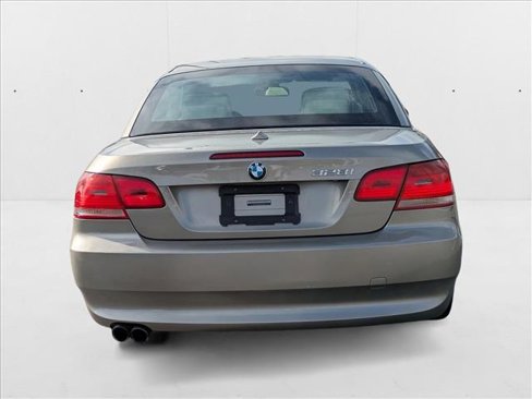 Used 2008 BMW 328i Convertible image 6