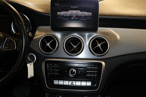 Used 2017 Mercedes-Benz CLA 250 image 37
