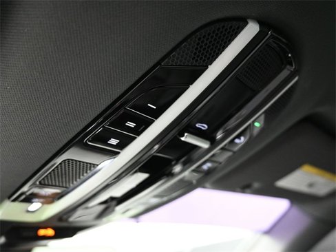 Certified 2021 Porsche Cayenne image 19