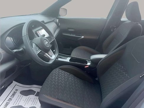 Used 2023 Nissan Kicks SR image 5