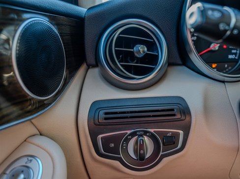 Used 2019 Mercedes-Benz GLC 300 image 18