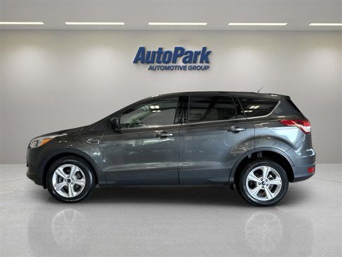 Used 2016 Ford Escape SE image 4