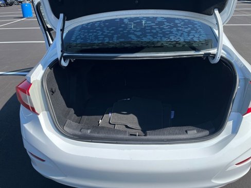 Used 2017 Chevrolet Cruze LT image 21