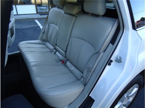 Used 2010 Subaru Outback 2.5i Premium image 13
